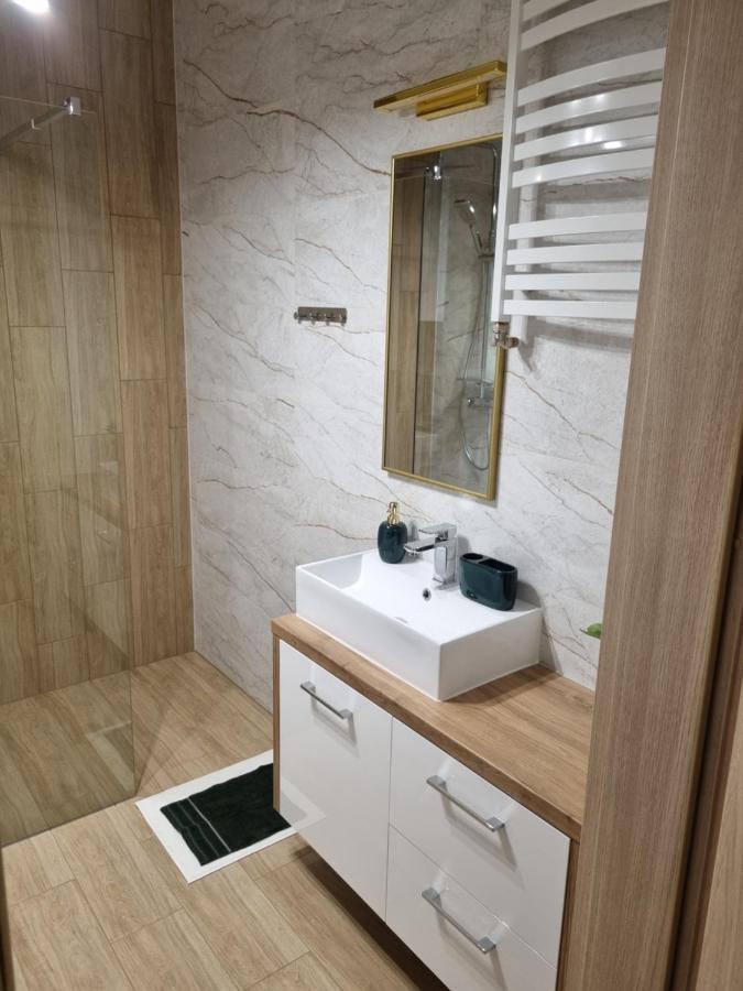 Apartament Sloneczny -Sciegiennego 凯尔采 外观 照片