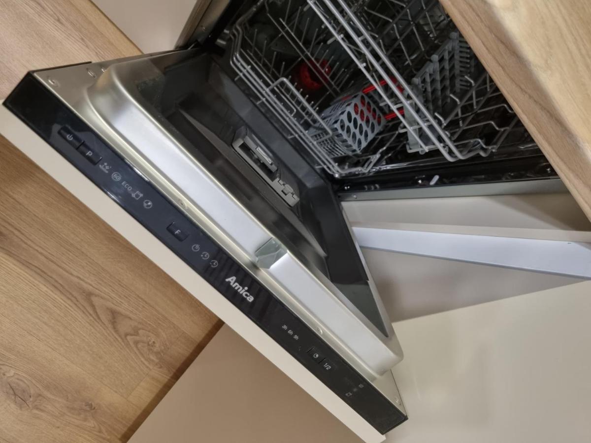 Apartament Sloneczny -Sciegiennego 凯尔采 外观 照片