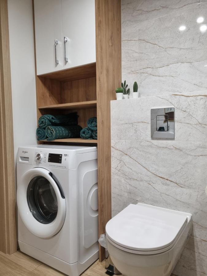 Apartament Sloneczny -Sciegiennego 凯尔采 外观 照片